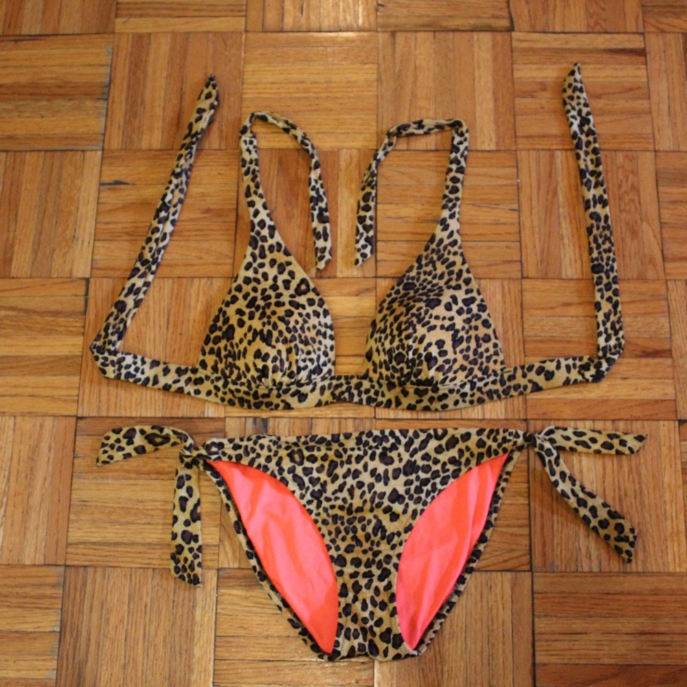 Victoria Secret animal print bikini